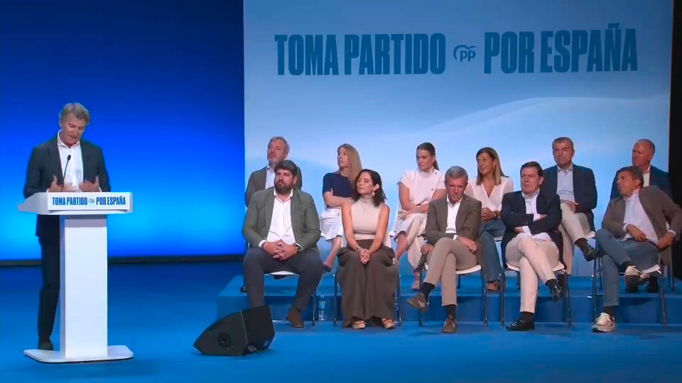 Feijóo propone visas por puntos para inmigrantes, vinculados al conocimiento de la cultura española y donde falta mano de obra