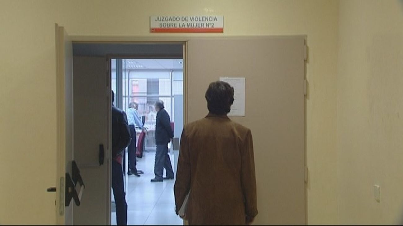 123 jueces de Violencia sobre la Mujer advierten del "colapso" que se avecina por falta de medios