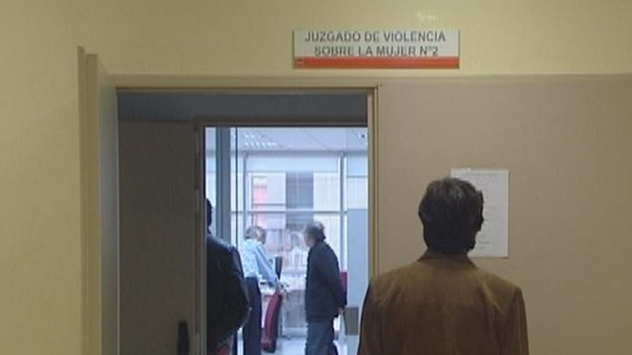 123 jueces de Violencia sobre la Mujer advierten del "colapso" que se avecina por falta de medios