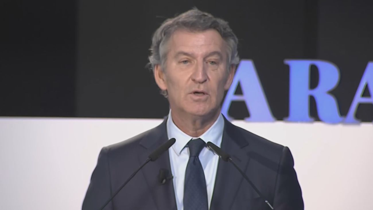 Feijóo: "Sánchez debería dimitir porque es imposible que pudiesen delinquir sin él"