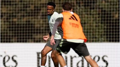 Xabi Alonso recupera a Militao