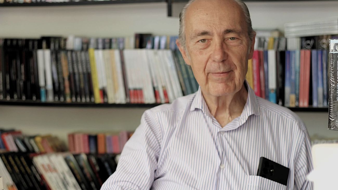 El filólogo, autor y académico Luis Alberto de Cuenca