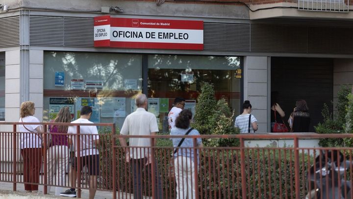 El paro se mantiene en la eurozona en el 6,3% y en España al 10,3% en abril
