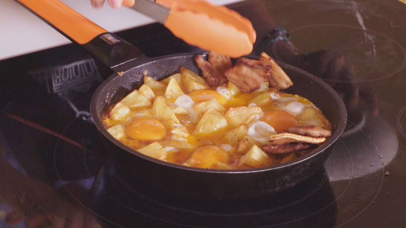 Sabor a Madrid: torreznos con patatas en Ciudad de los Ángeles