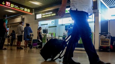 La Comisión Europea abre expediente a España por el equipaje de mano en los aviones