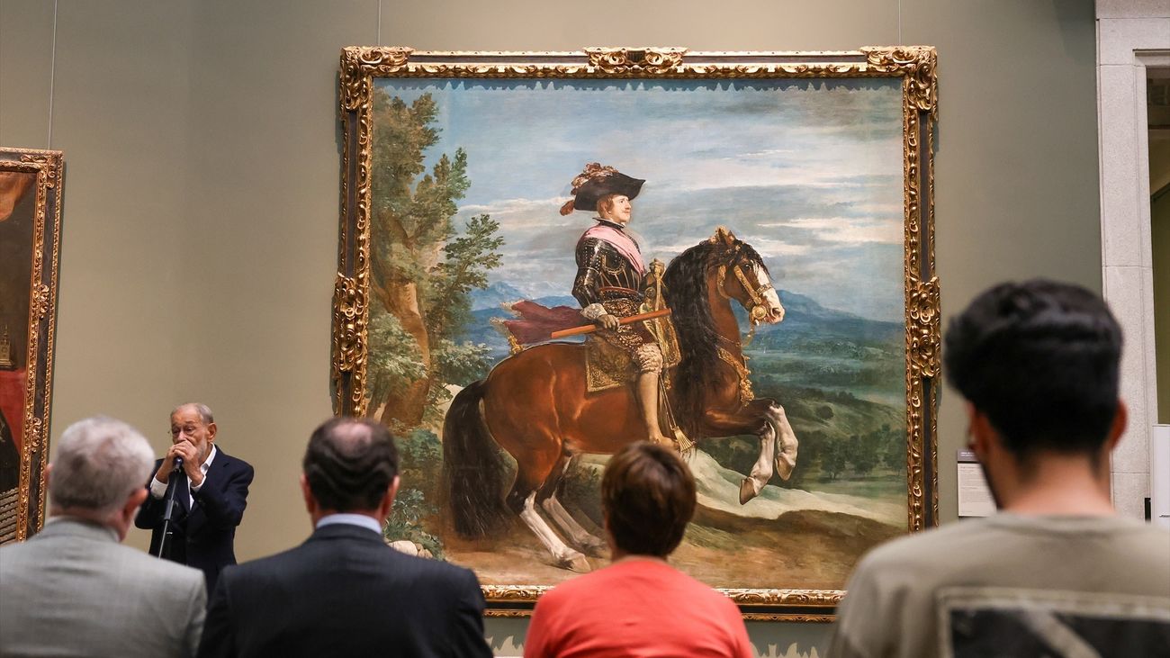 El Museo del Prado restaura el retrato ecuestre de Felipe IV: "Lo vemos como solo lo vio Velázquez"