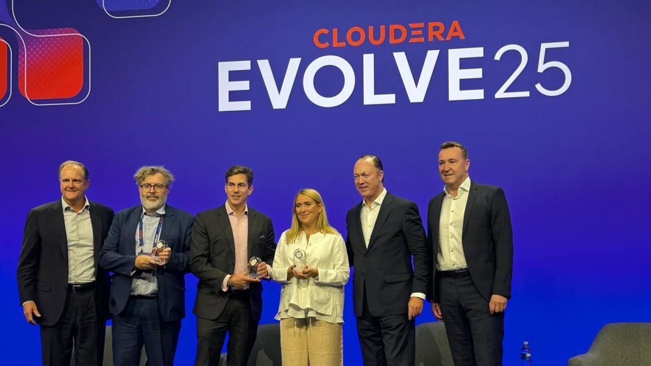 La directora general de Salud Digital de la Consejería de Digitalización, Nuria Ruiz, en el evento Evolve25