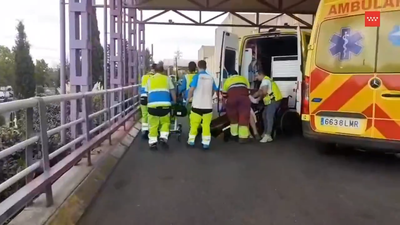 Una mujer sufre quemaduras graves al explotar una bombona de oxígeno en su piso de Móstoles