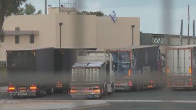 Empieza a entrar ayuda humanitaria a Gaza desde Egipto según el acuerdo de alto al fuego