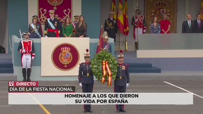 Izado de la bandera y emotivo homenaje a los caídos : "La muerte no el final"