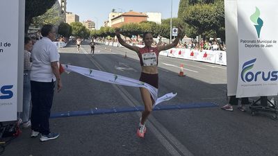 Marta Serrano deslumbra en la Milla de Jaén