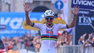 Pogacar muerde la sombra de Merckx