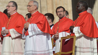 El papa León XIV recibe en el Vaticano al arzobispo de Madrid, José Cobo
