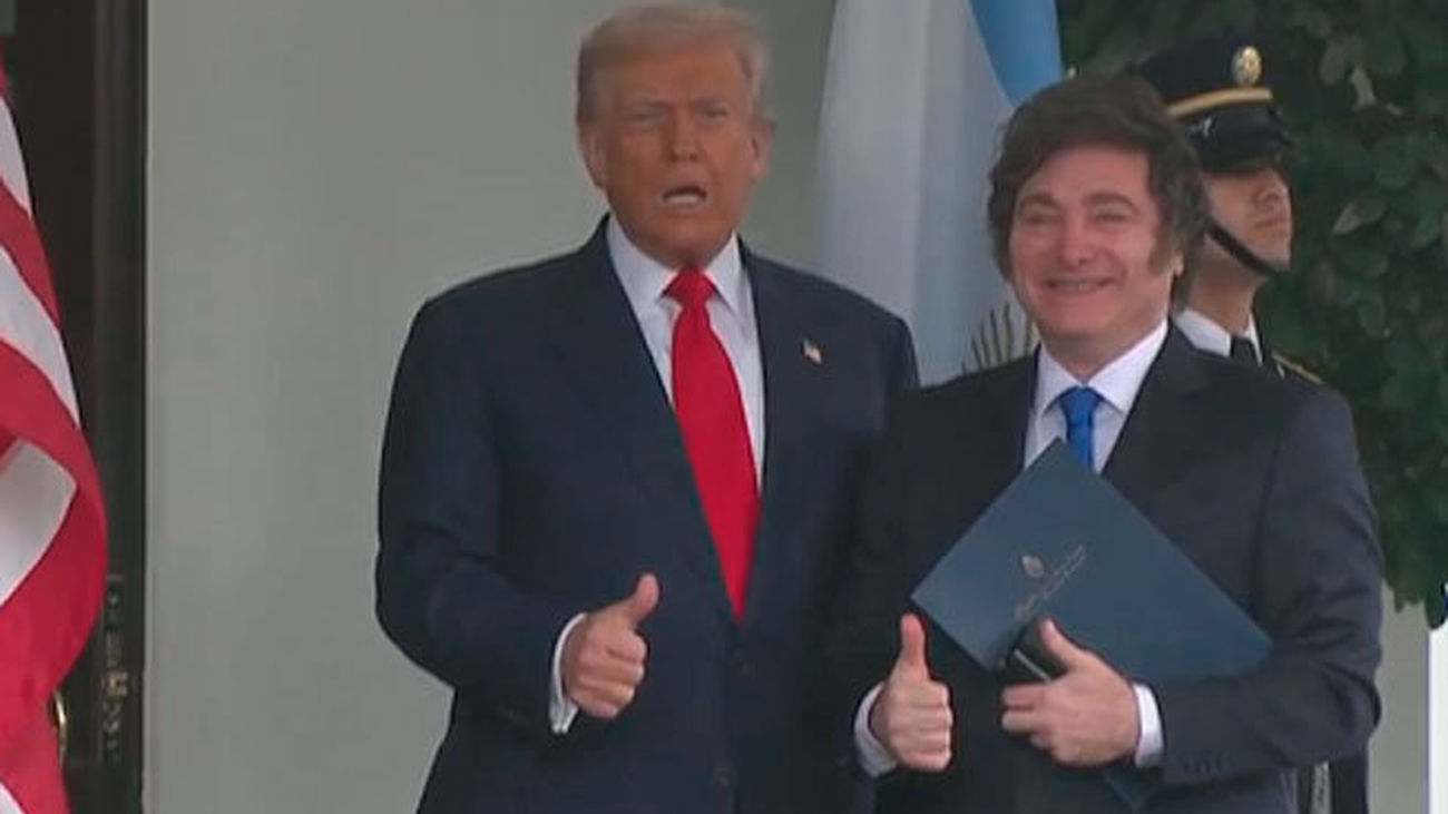 Trump recibe con elogios a Milei  y confía en su victoria electoral