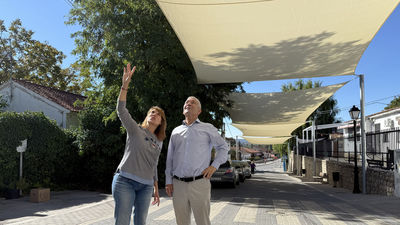 Acaban las pruebas con los toldos para las nuevas zonas de sombra de Ambite