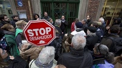 Una vecina de Alcorcón y sus tres hijos podrían quedarse en la calle este miércoles