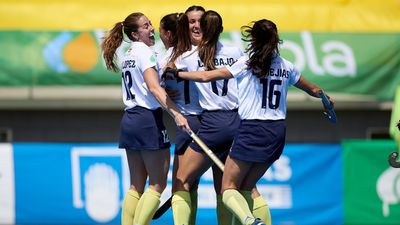 Club de Campo gana y sigue al frente de la cabeza de la tabla de la liga de hockey femenino