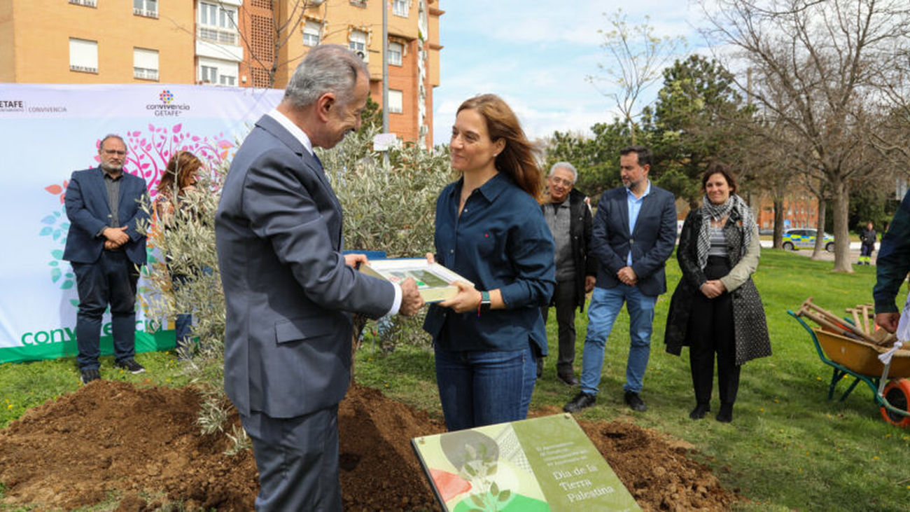 Getafe dona a Cruz Roja 30.000 euros para el programa de ayuda en Gaza y Cisjordania