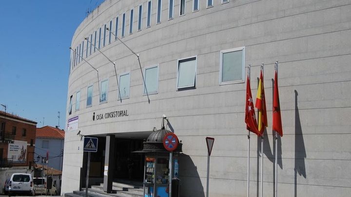 Sindicatos denuncian ante el juez las oposiciones "sospechosas de amaño" en Parla