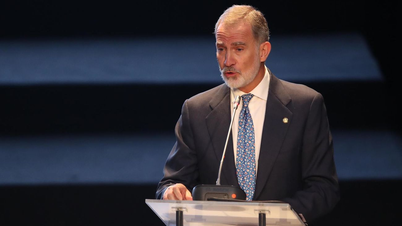 Felipe VI insta a la concordia en Arequipa: "La lengua ha de servir para buscar la paz"