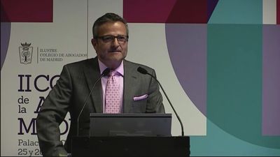 Ábalos elige como a su nuevo abogado a Carlos Bautista, exfiscal de la Audiencia Nacional