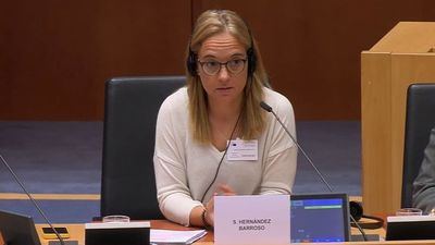 La alcaldesa de Getafe presenta en el Parlamento Europeo la estrategia de vivienda municipal