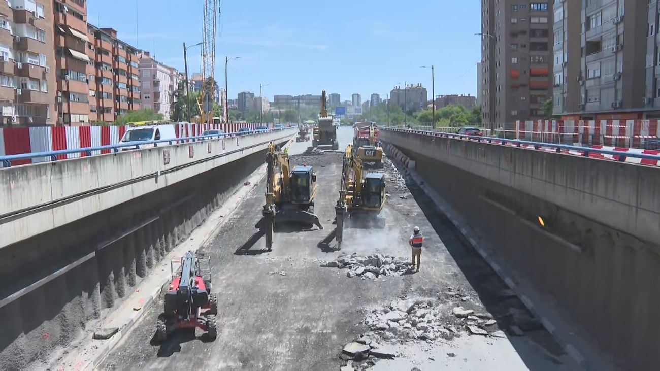 Vecinos 'bloqueados' por las obras de Conde de Casal: "No tiene sentido"