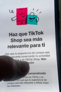 TikTok, entre el éxito y la adicción: su plataforma de compras online bate récords, pero enciende las alarmas