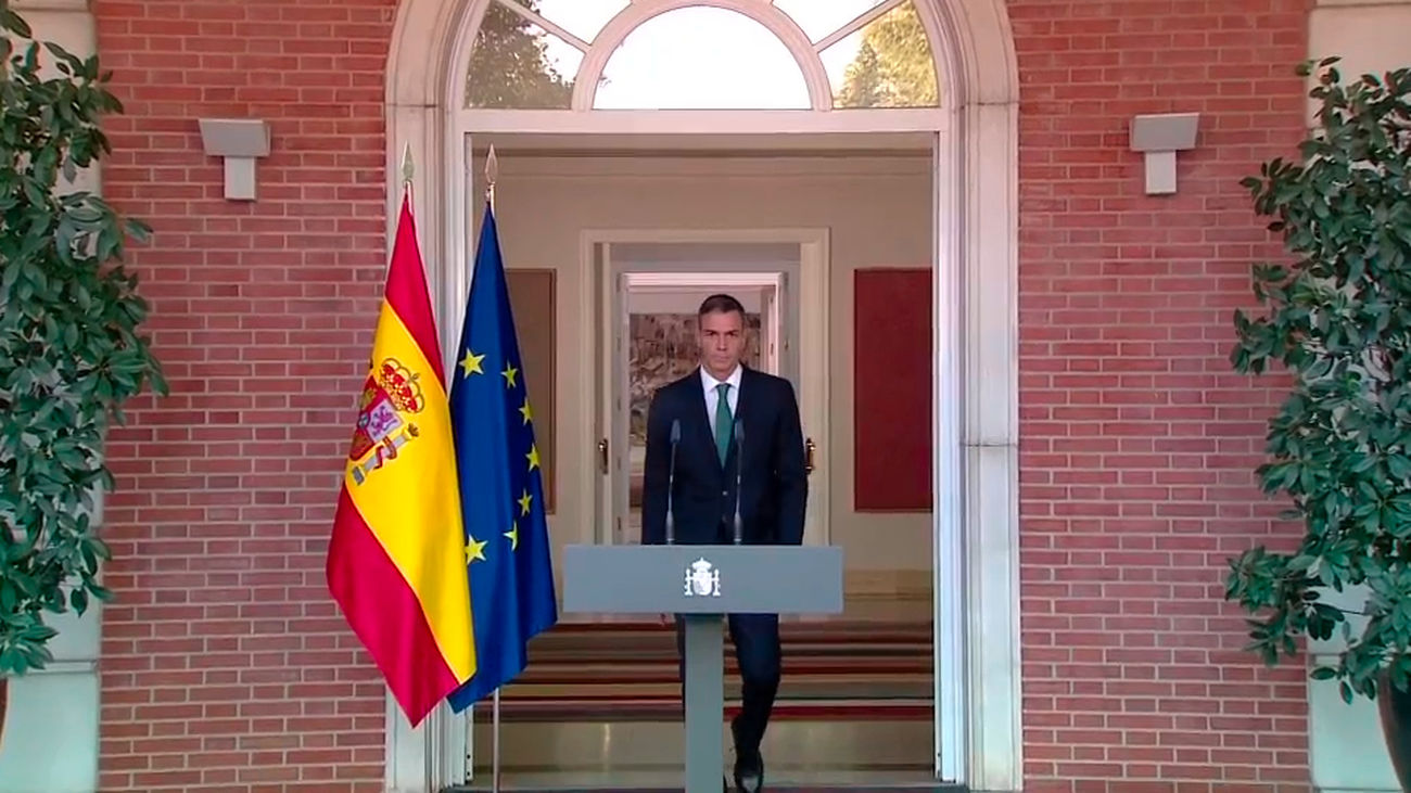 Políticos que huyen de las preguntas de la prensa se convierte en práctica habitual en España