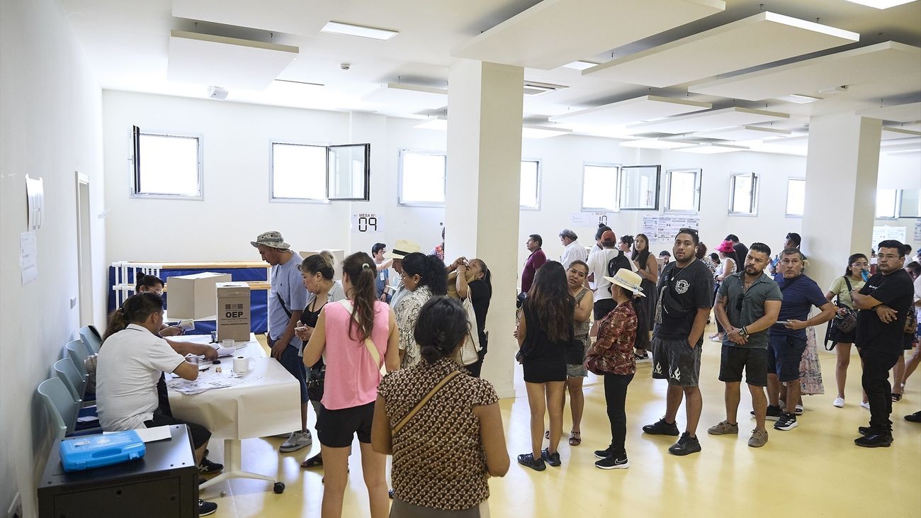 22.000 bolivianos votan en Madrid a favor de un cambio político contra la corrupción y la crisis