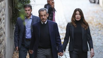 El expresidente de Francia Nicolás Sarkozy ingresa en la prisión La Santé de París