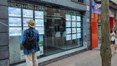 Críticas a la iniciativa del PSOE de limitar la compra especulativa de viviendas