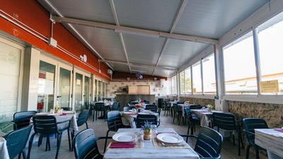 San Fernando abre un comedor para mayores en el Centro José Saramago