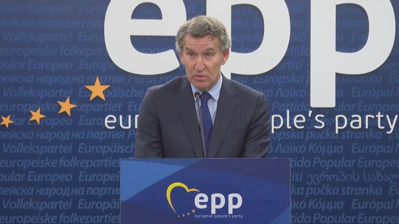 Feijóo asegura en Bruselas que "España ha dejado de ser fiable"