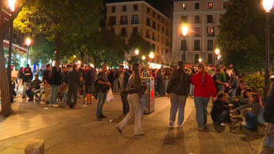 Ruido, basura y desvelo: las secuelas del Tapapiés en el corazón de Lavapiés