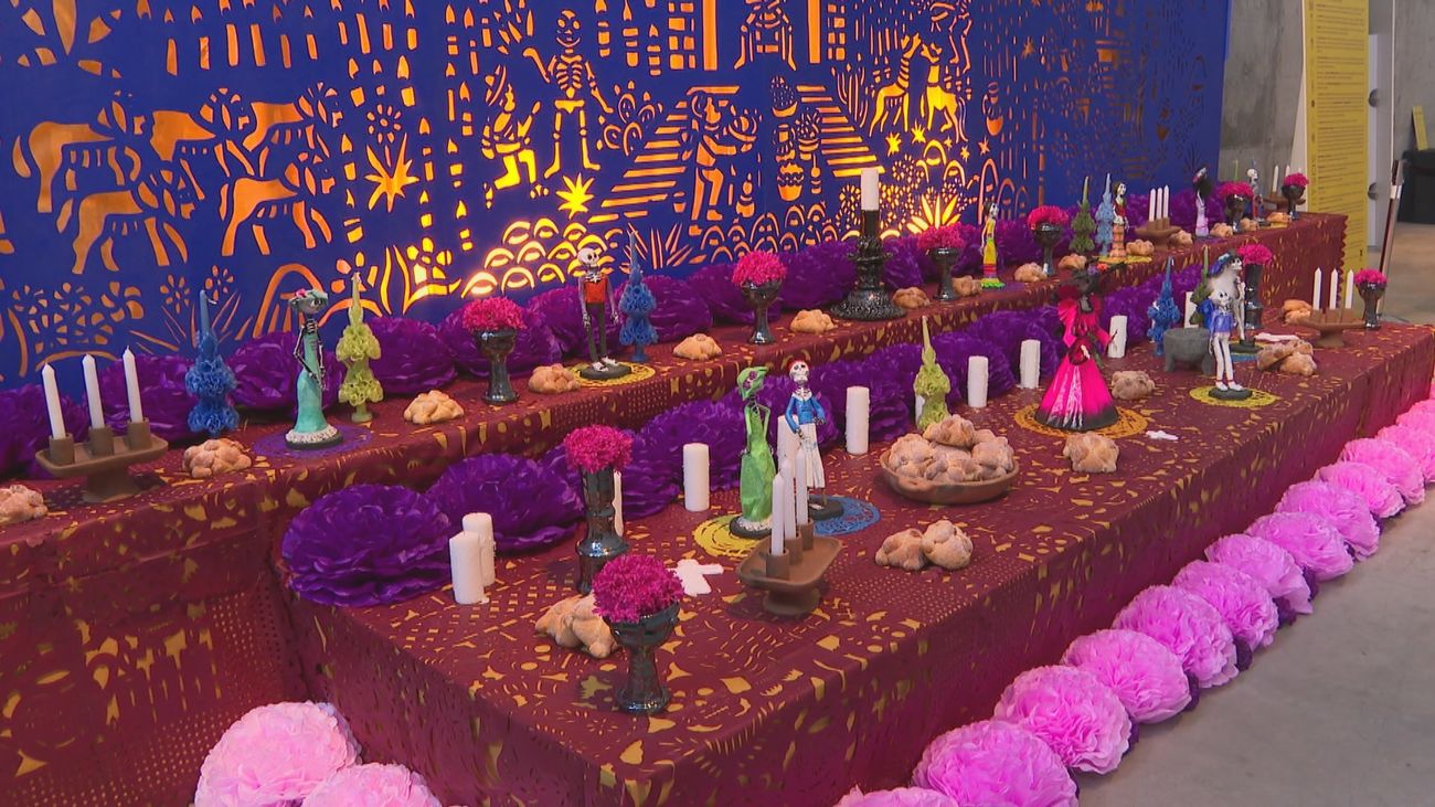 Madrid se suma a la celebración del Día de Muertos mexicano con cuatro altares