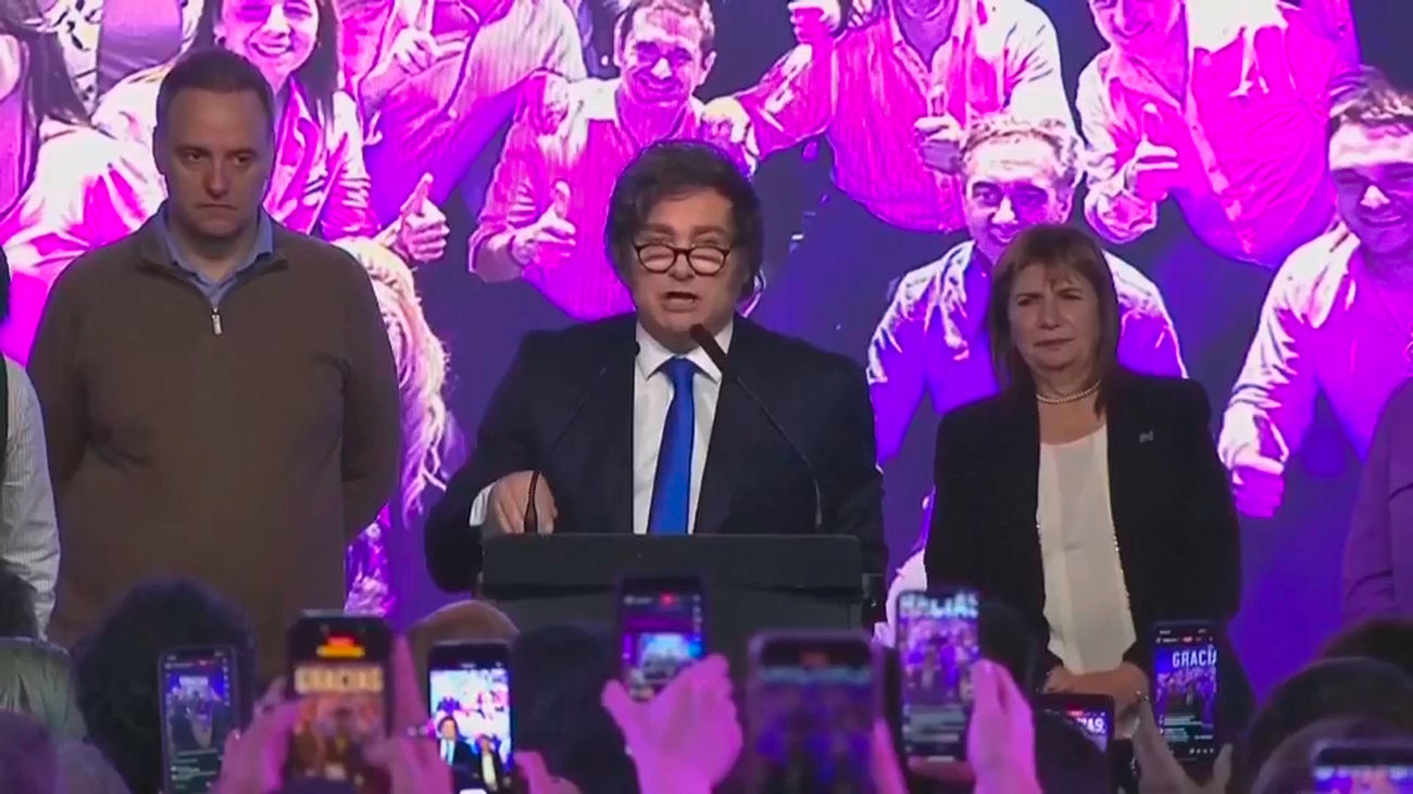 El partido de Milei, Libertad Avanza, gana las elecciones legislativas en Argentina