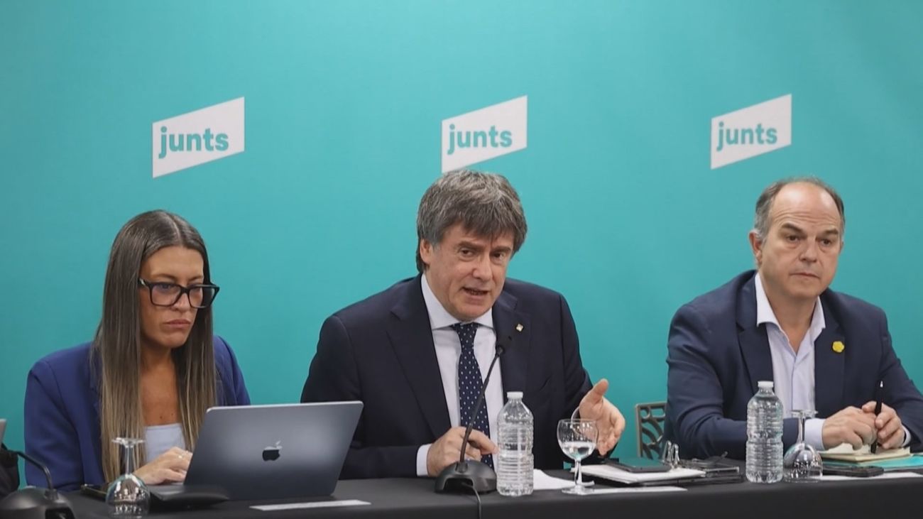 Junts acuerda por unanimidad romper con el PSOE, pero lo someterá a su militancia