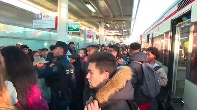 Bronca tras el descarrilamiento en Cercanías: el PP acusa a Puente de mentir y pide su dimisión