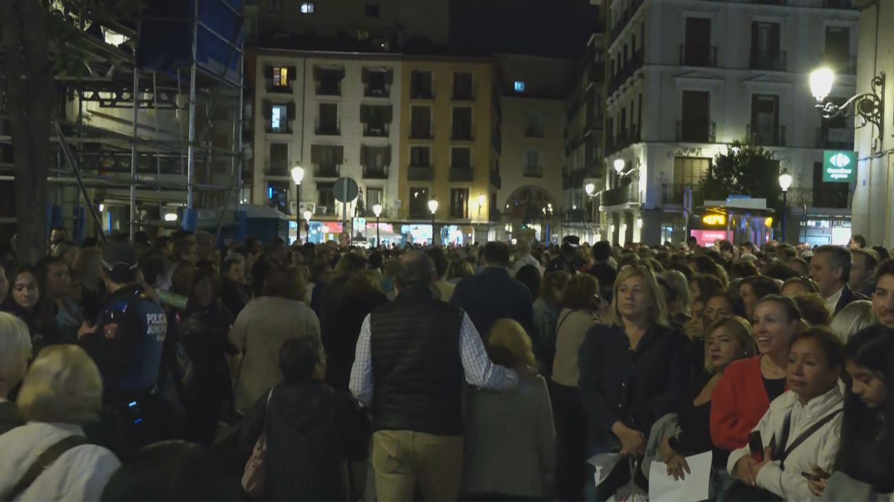 La imagen de San Judas Tadeo procesiona un año más por el centro de Madrid