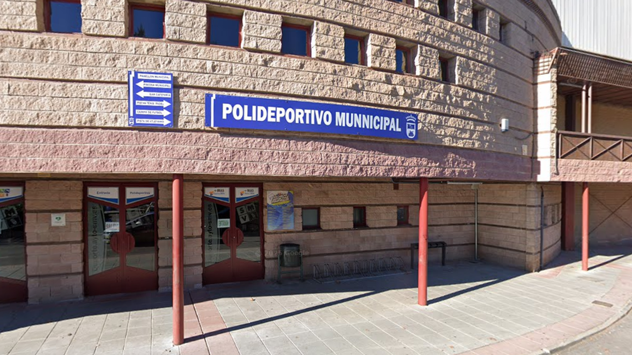 Exterior del polideportivo municipal de San Martín de la Vega