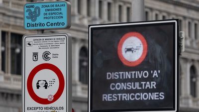 Los madrileños tendrán que pagar entre 6.000 y 9.000 millones de euros para sustituir los coches sin etiqueta