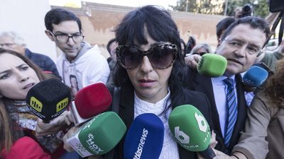 Juana Rivas pide "acabar este circo" tras declarar por sustracción: "No me voy a rendir por mi hijo"