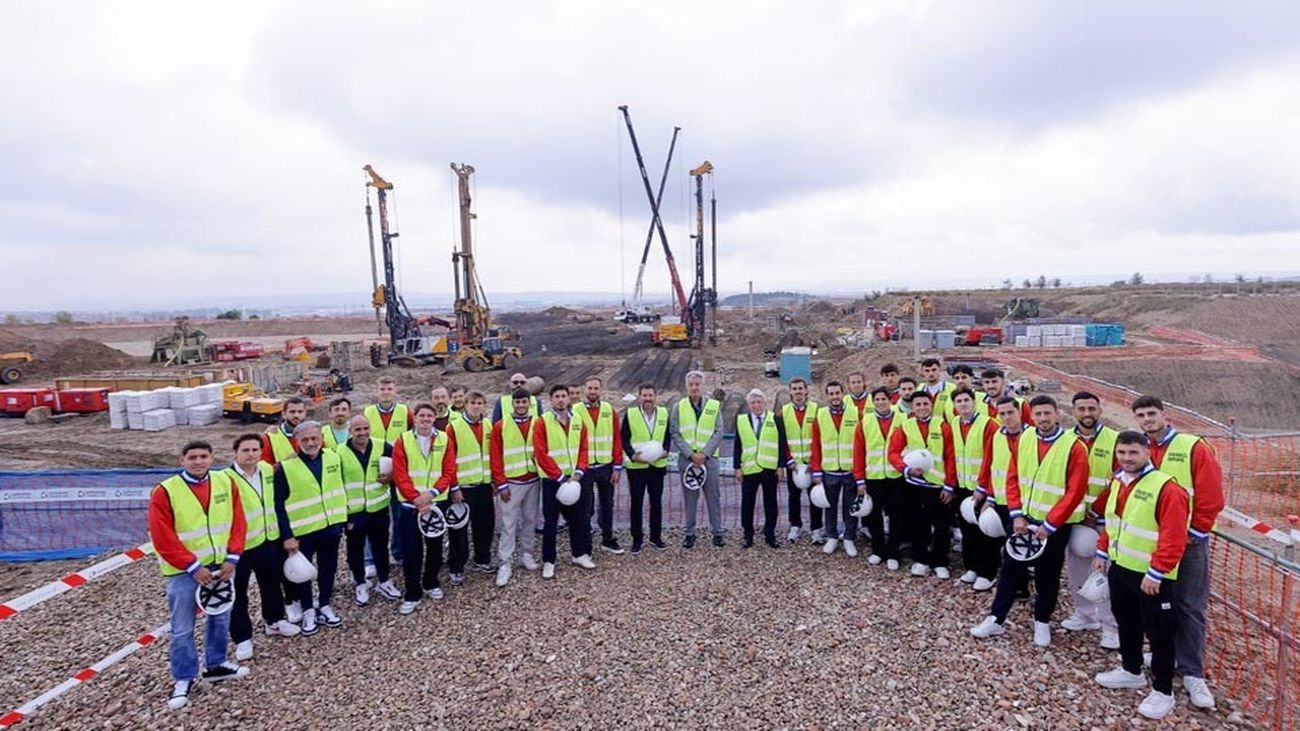 Los jugadores del Atlético de Madrid, impresionados con las obras de la Ciudad del Deporte
