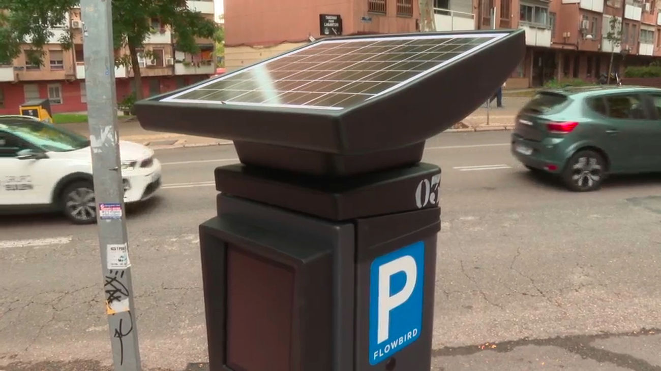 Los parquímetros de la zona SER llegan al barrio de Zofío en Usera