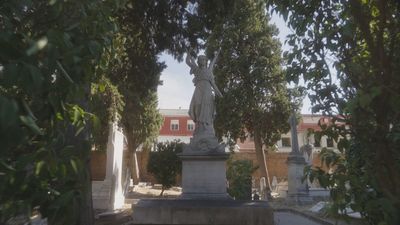 Entre sombras y memoria: el Cementerio Británico, donde el pasado nunca muere