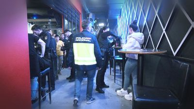 Acompañamos en exclusiva a la Policía Nacional en una redada en Bravo Murillo