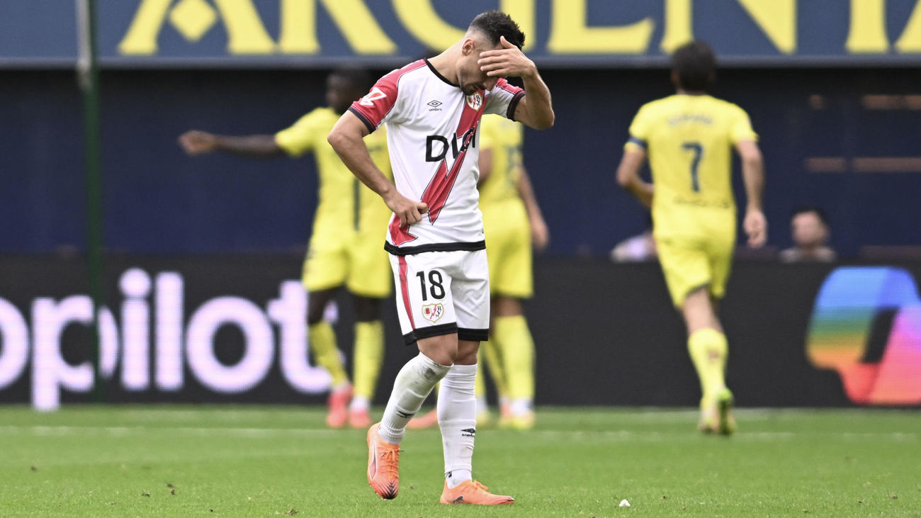 Álvaro García tras recibir un gol el Rayo Vallecano en Villarreal