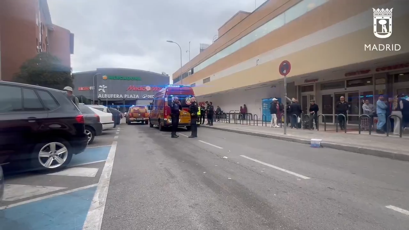 Una mujer de 73 años atropellada en Puente de Vallecas por un vehículo que se dio a la fuga