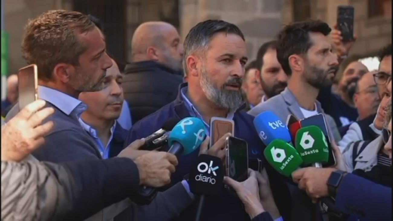Abascal: Vox no tomará ninguna decisión de cara al sustituto de Mazón hasta que el PP se "aclare"